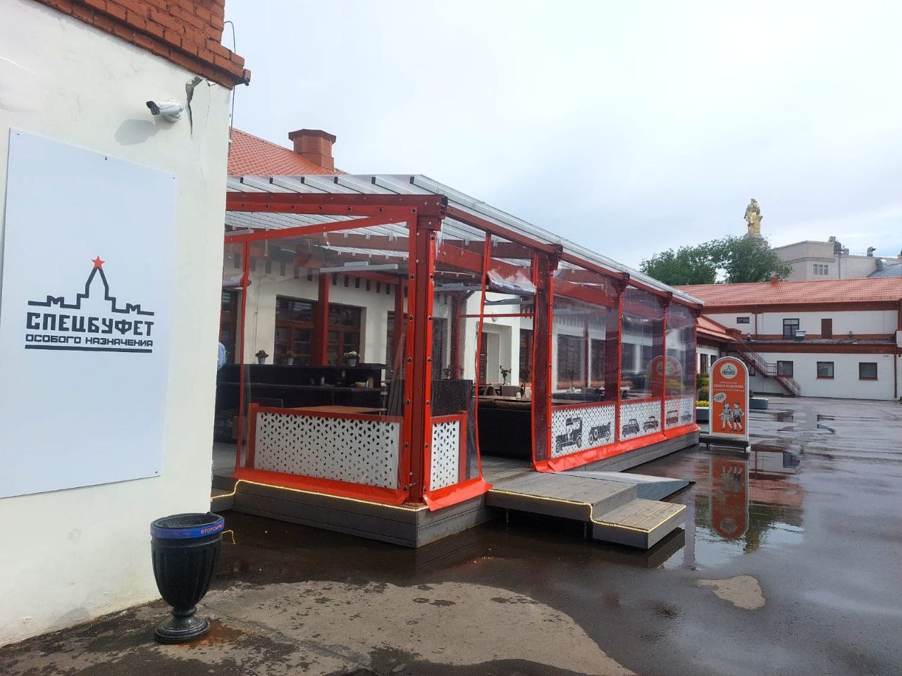 ПВХ шторы для летней террасы кафе в Клину