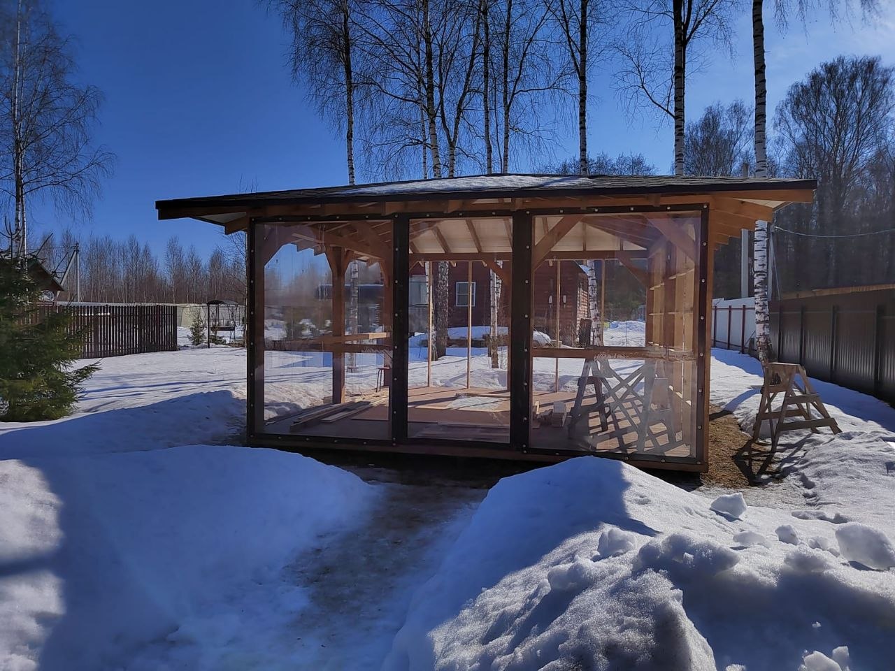 Зимняя беседка с мягкими окнами ПВХ в Клину